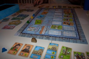 Flotte farger og god kniving om de rette kortene!