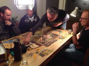 Kim strekker seg etter seier