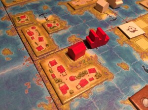 En rød koloni og røde bygninger.