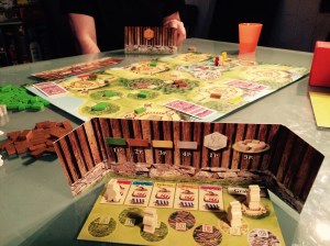 Alle setter opp på sitt "hemmelige" brett hvor vikingene skal herje.