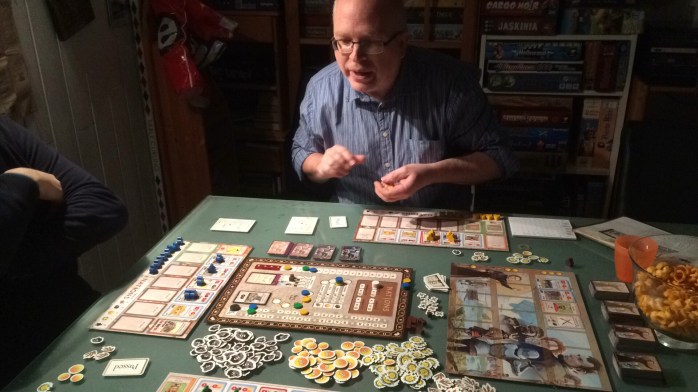 Tar litt tid å sette opp Nations, men Dungeonmaster Peter fikser brasene. 