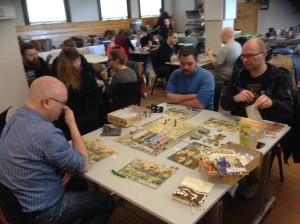 Bag building - enda en ny spillmekanisme jeg ikke hadde sett før!!!