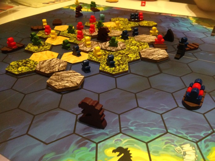 Øya begynner å synke og 40 mann skal svømme det de kan til land...