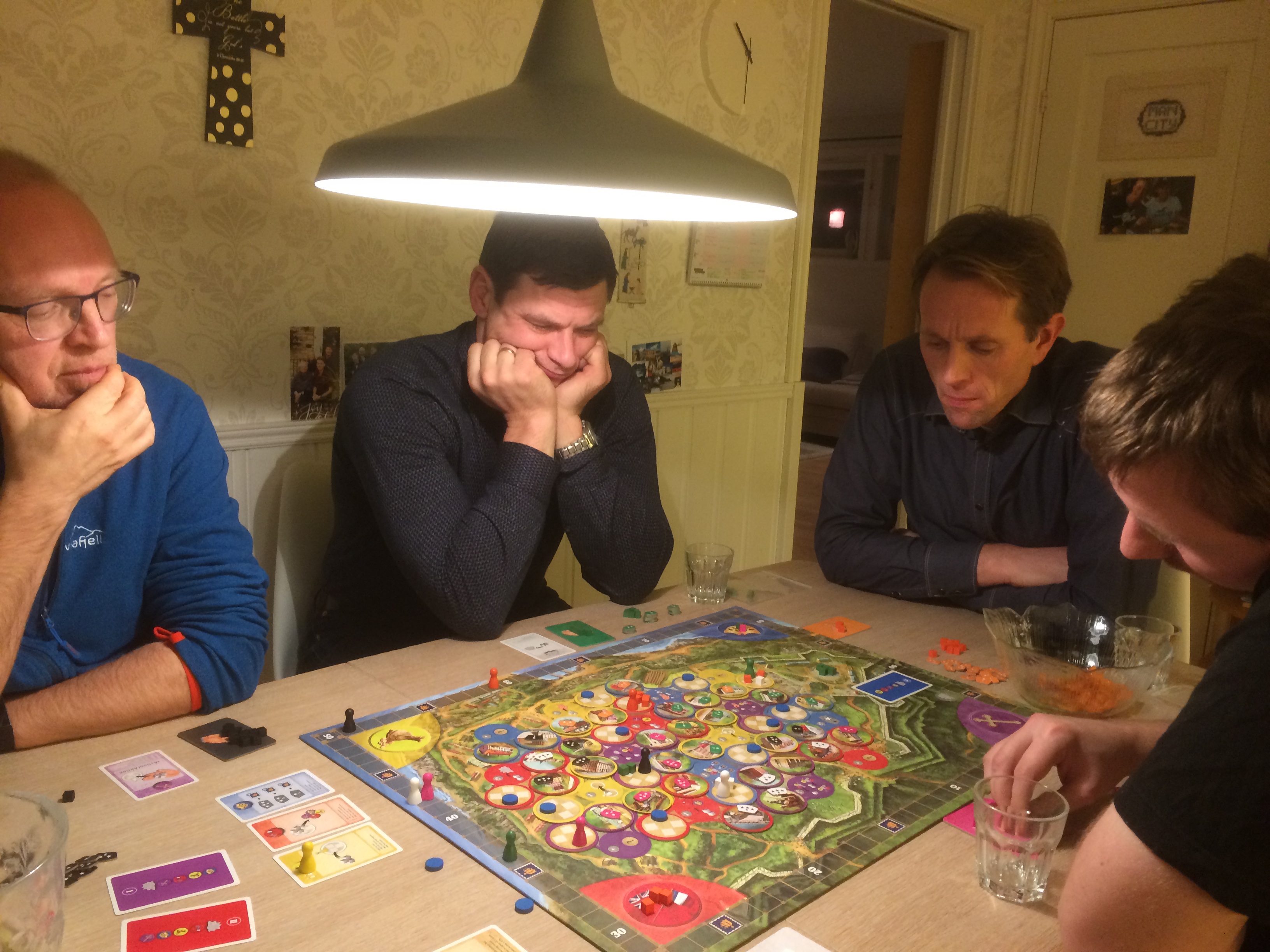 2853DB8A-46D7-42F2-A699-9096923F5CAC