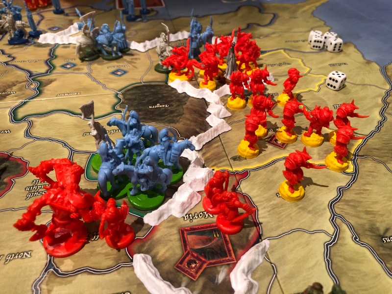 Armeen til Saruman beveger seg mot Moria.